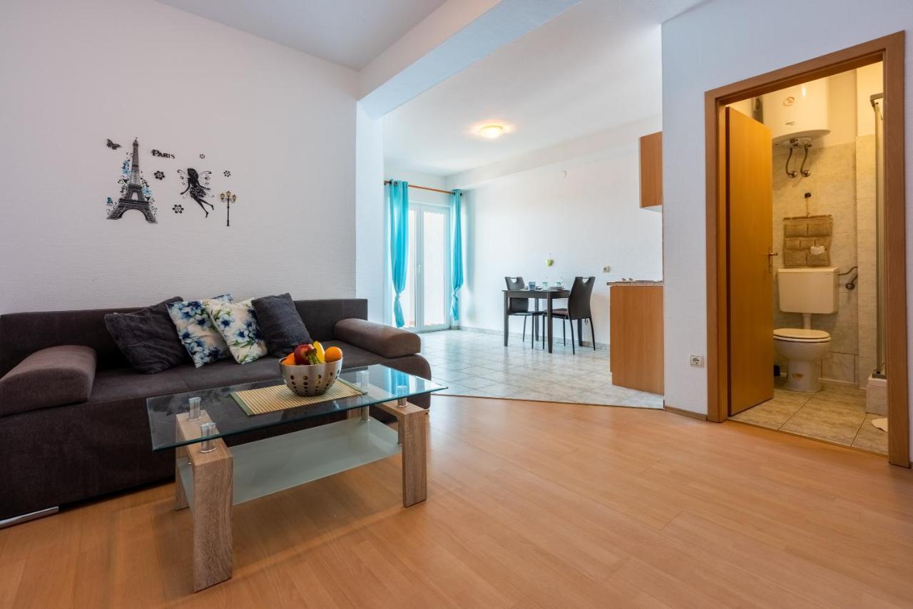 Apartments Antonija Crikvenica Extérieur photo