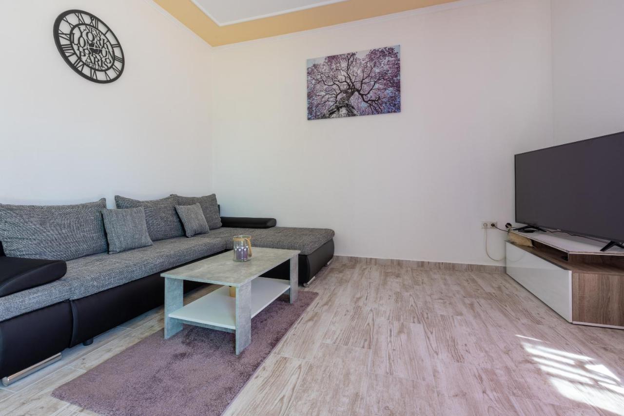 Apartments Antonija Crikvenica Extérieur photo